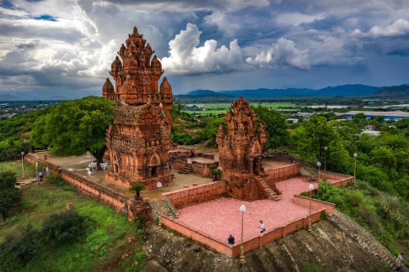 Tháp Po Klong Garai – Biểu tượng văn hóa Chăm còn mãi